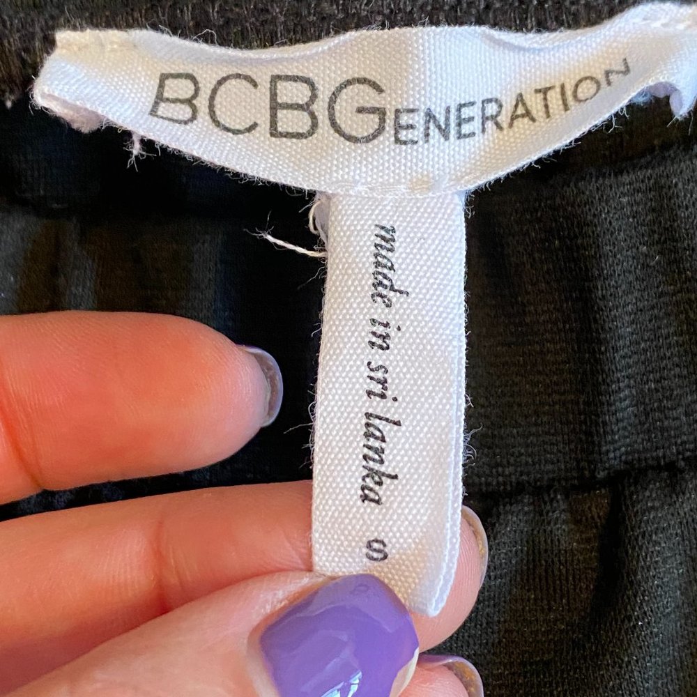 BCBGeneration Leggings with Faux Leather Paneling Black Size Small - Picture 4 of 12